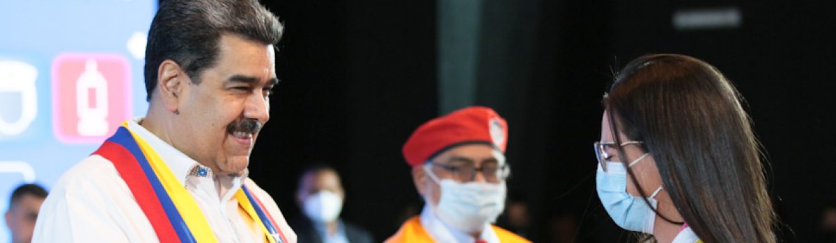 Jefe de Estado, Nicolás Maduro, presidió graduación de Médicos y Enfermeras