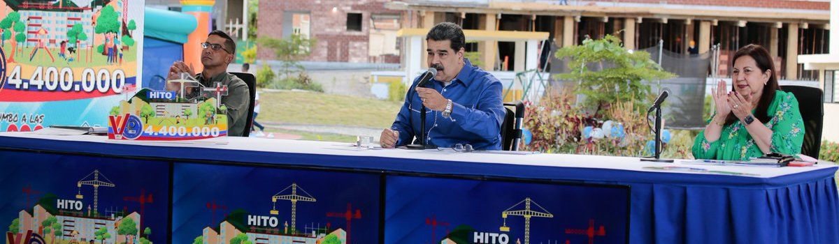 Nicolás Maduro: El pueblo no está huérfano: el pueblo tiene un Gobierno, una Revolución, tiene quien lo abrace y lo proteja