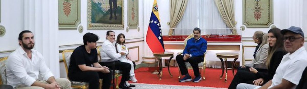 Pdte. Nicolás Maduro le da la bienvenida al diplomático  Alex Sabb